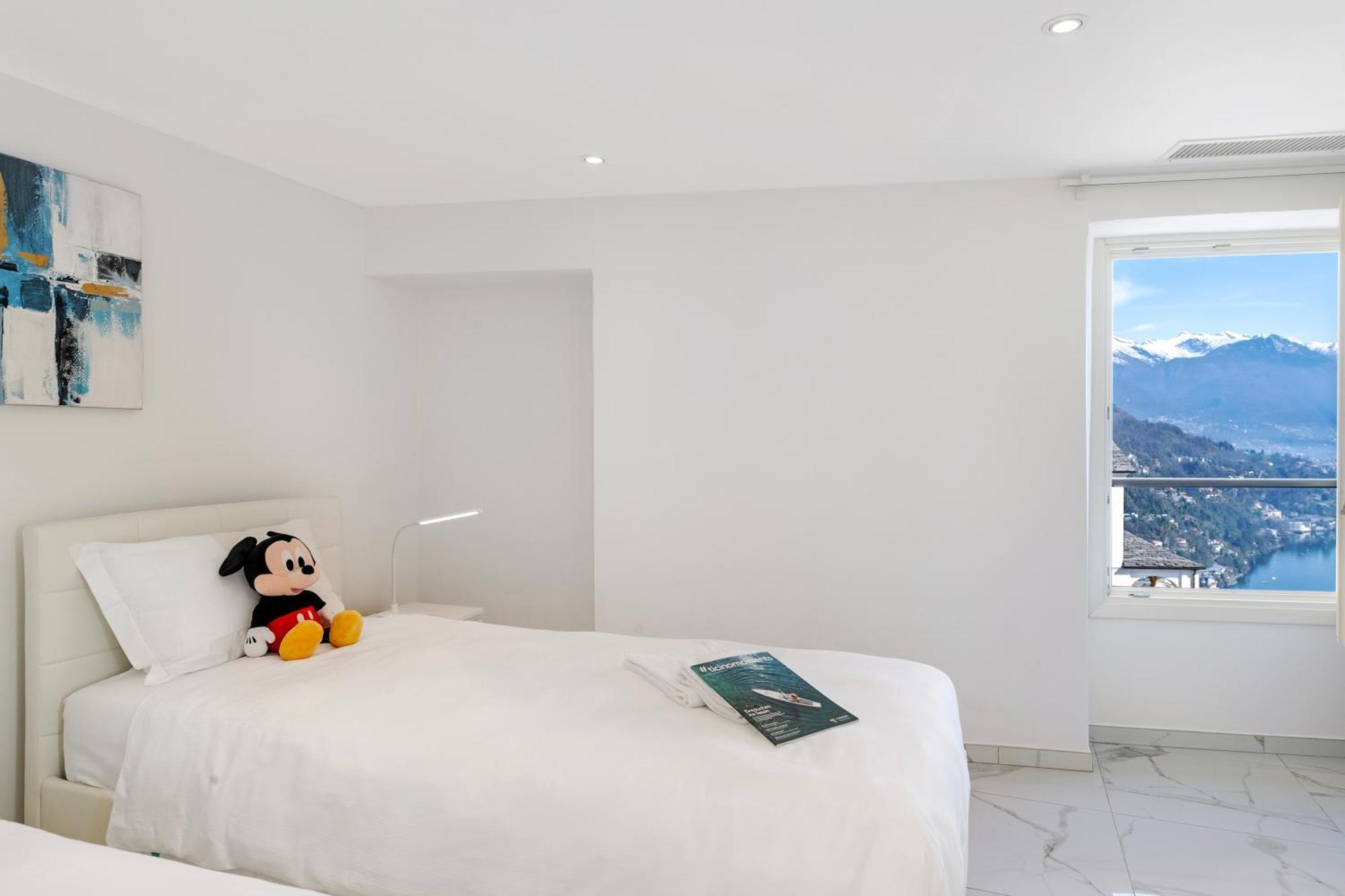 Red View Apartment - Happy Rentals Ronco sopra Ascona Exterior foto